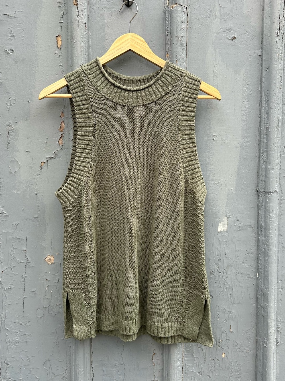 Tribal Green Sleeveless Knit Sweater, Size M